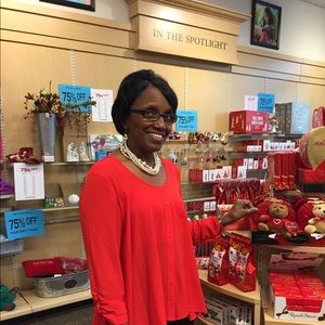 Meet your Posher, Paticia